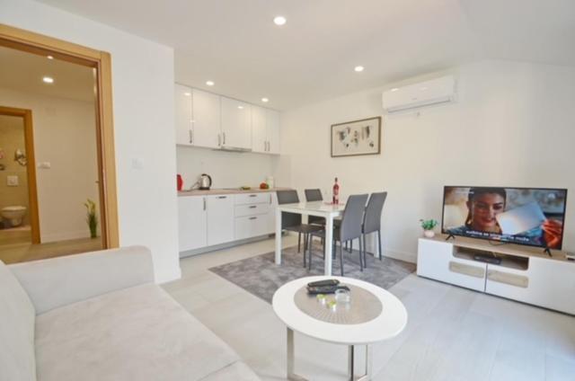 Nikola Lux apartments Muo Extérieur photo