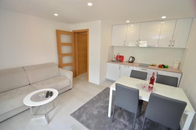 Nikola Lux apartments Muo Extérieur photo